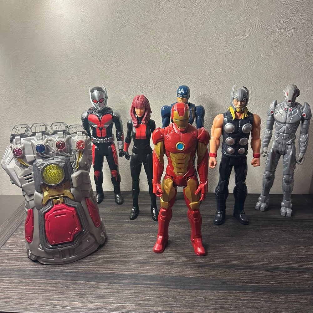 HASBRO Marvel Avengers Action Figures Lot 6 - 12 inch & Thanos Infinity Glove